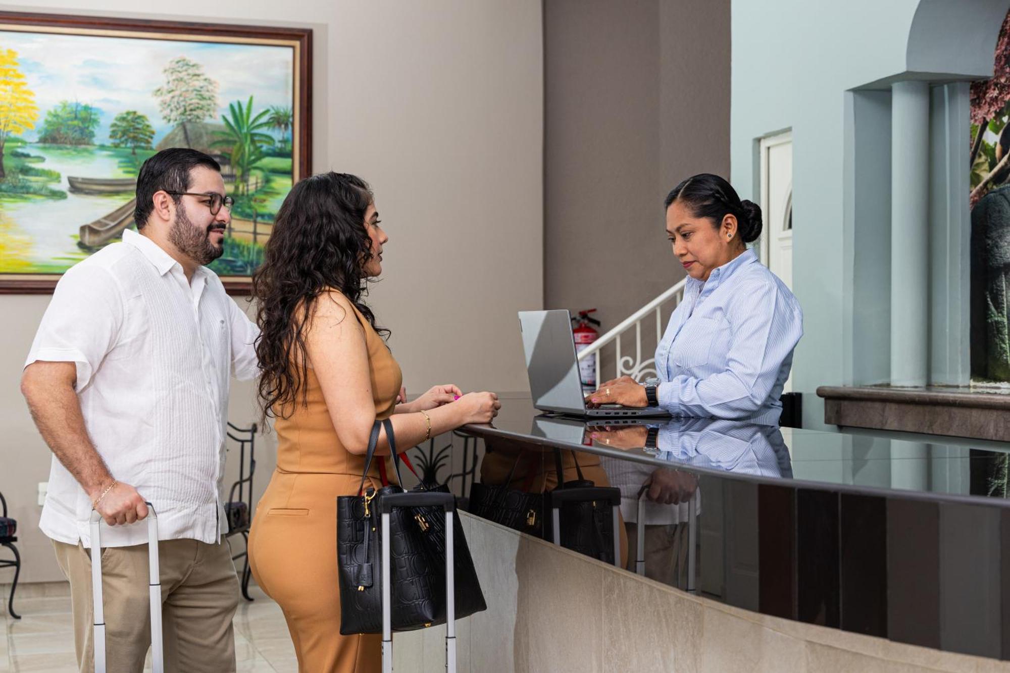 Hotel San Juan Centro Villahermosa Bagian luar foto
